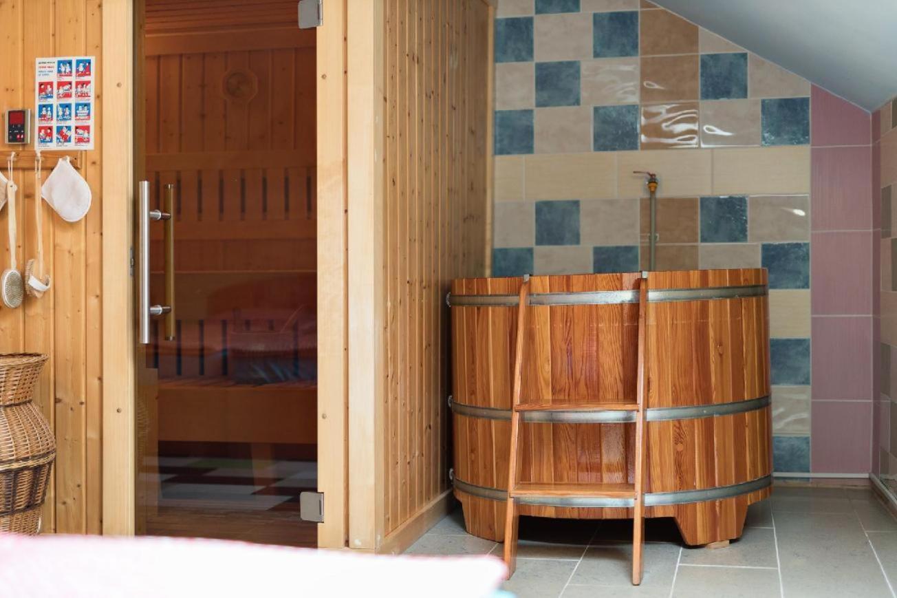 Wellness Club Villa Puclice Bagian luar foto