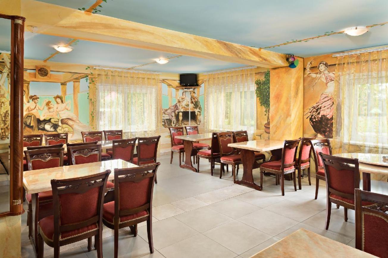 Wellness Club Villa Puclice Bagian luar foto