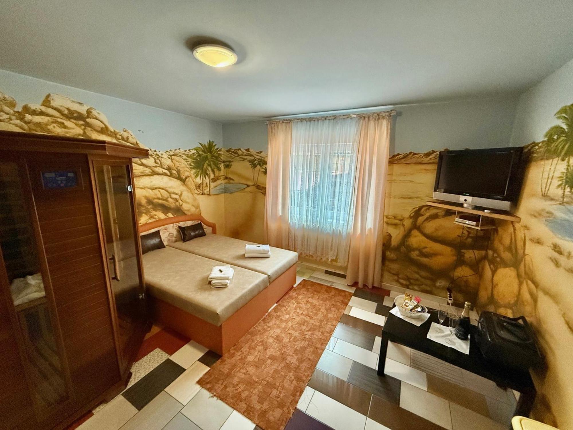 Wellness Club Villa Puclice Bagian luar foto