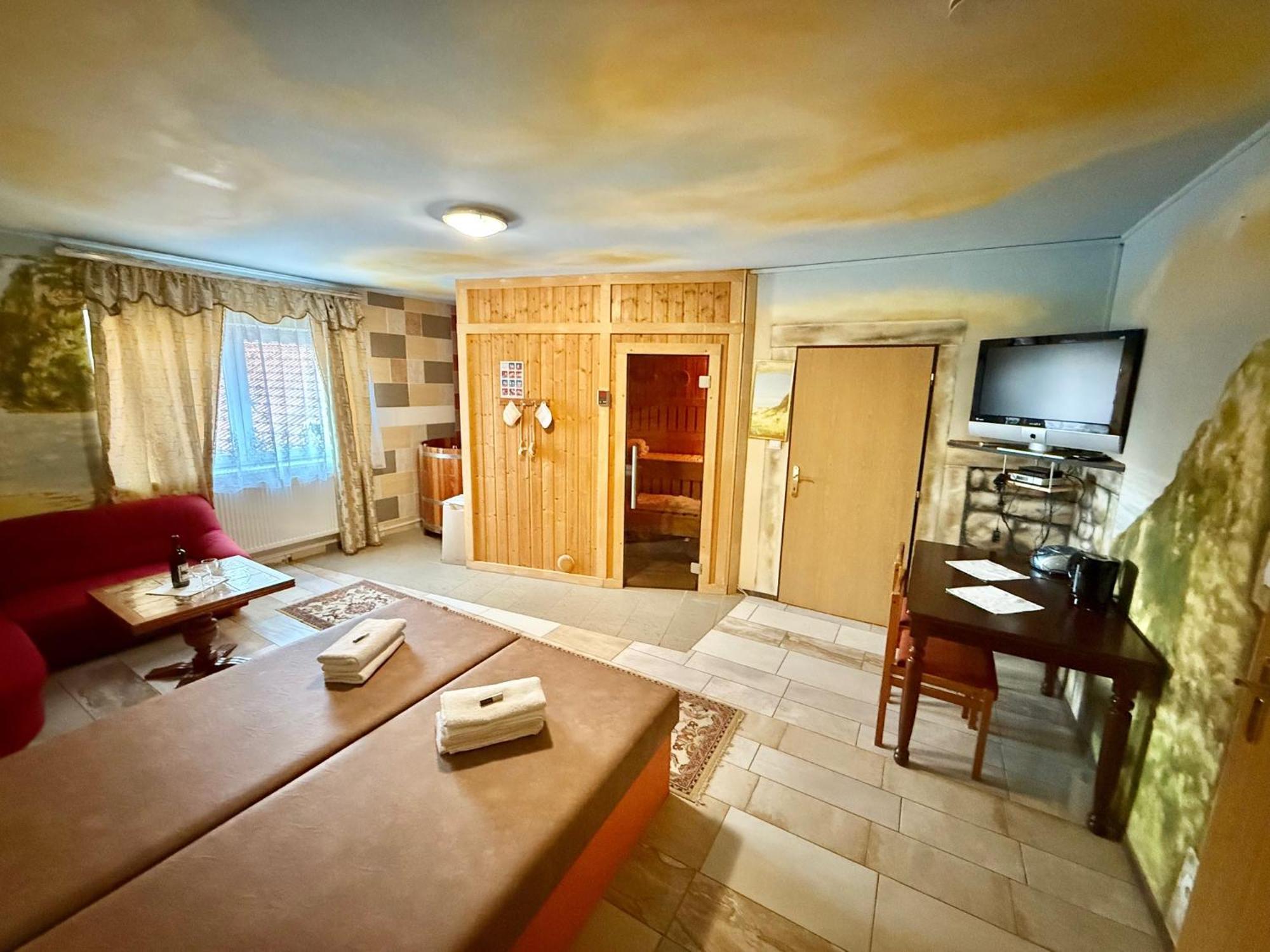 Wellness Club Villa Puclice Bagian luar foto